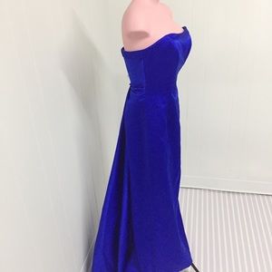 4 David’s Bridal Horizon Blue Strapless Gown 81026